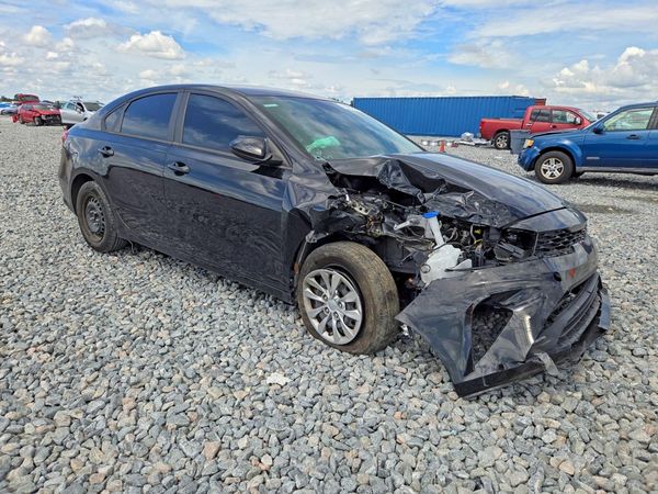 2024 KIA FORTE LX, LXS — Passenger 3/4