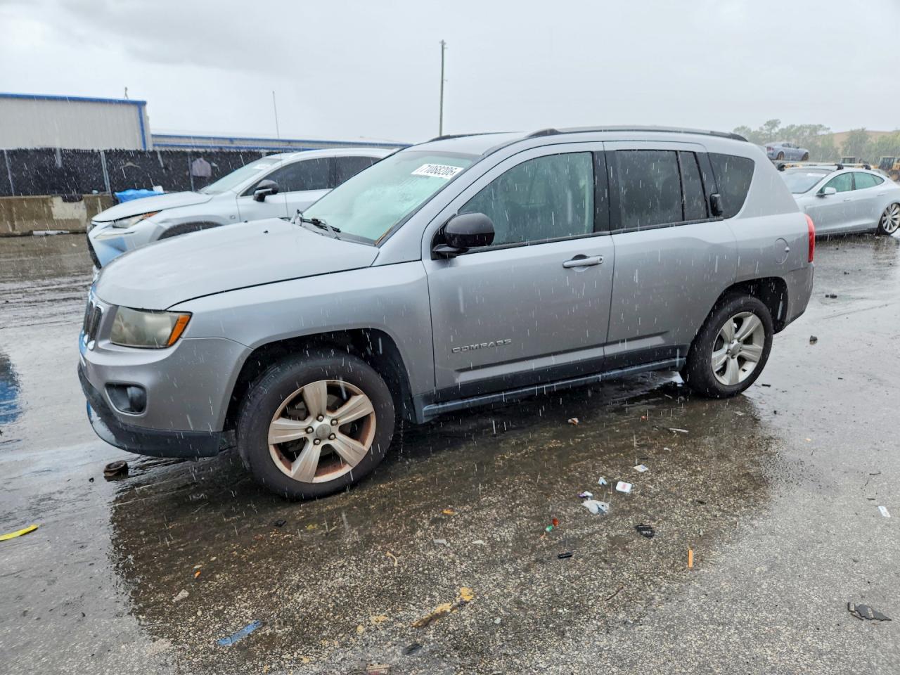 2016 JEEP COMPASS Sport — Front 3/4