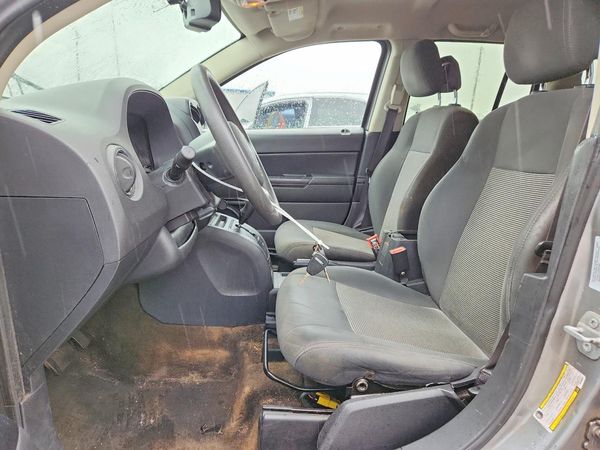 2016 JEEP COMPASS Sport — DENT