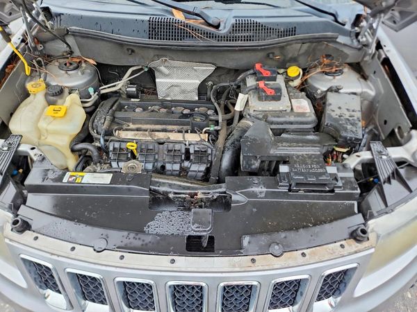 2016 JEEP COMPASS Sport — Engine bay
