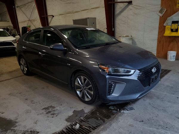 2017 HYUNDAI IONIQ SEL — Passenger 3/4