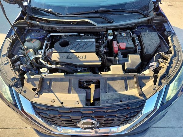 2023 NISSAN ROGUE SV — Engine bay