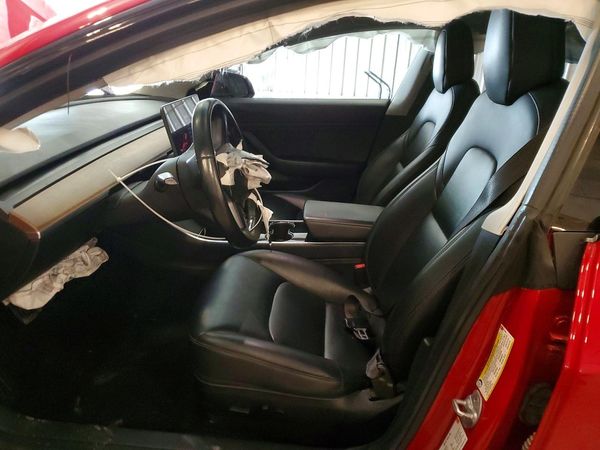 2018 TESLA MODEL 3 — DENT