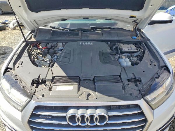 2018 AUDI Q7 quattro Premium Plus — Engine bay