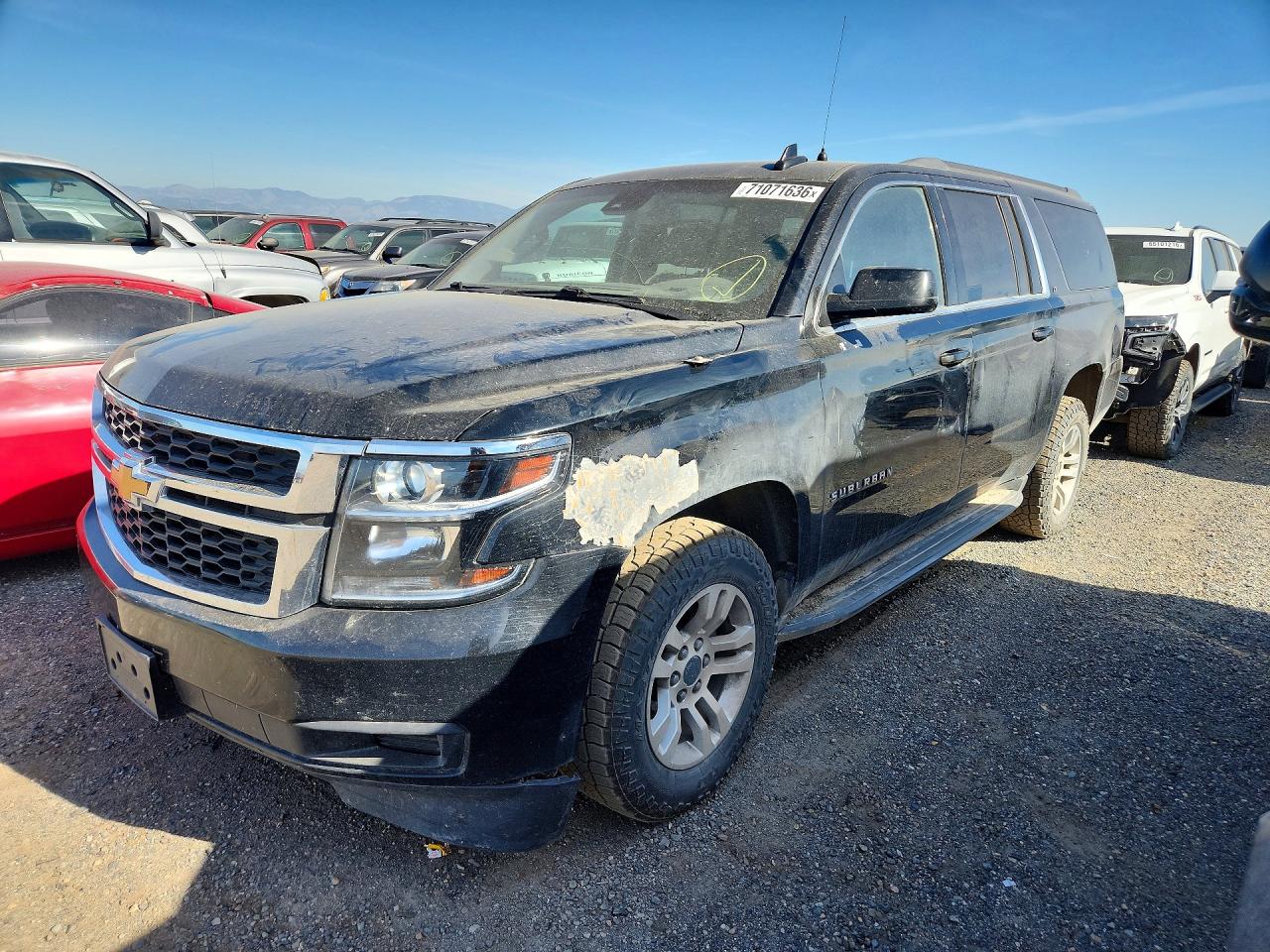2018 CHEVROLET SUBURBAN LT — Front 3/4