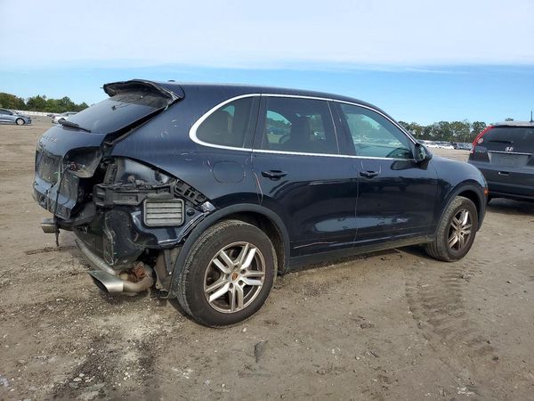2016 PORSCHE CAYENNE — PSRA