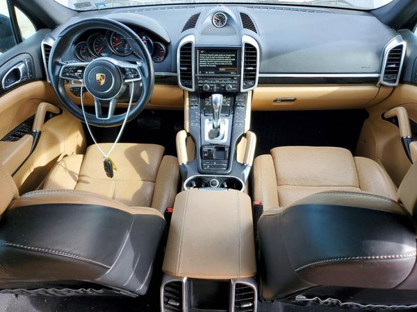 2016 PORSCHE CAYENNE — CKPT