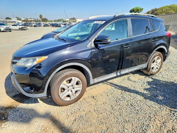 2014 TOYOTA RAV4 Standard — Front 3/4