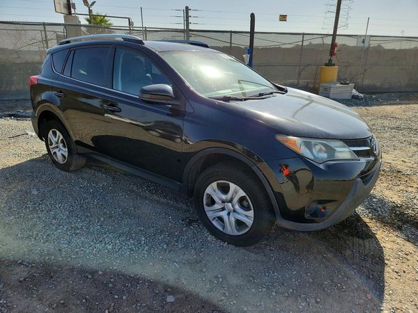 2014 TOYOTA RAV4 Standard — Passenger 3/4