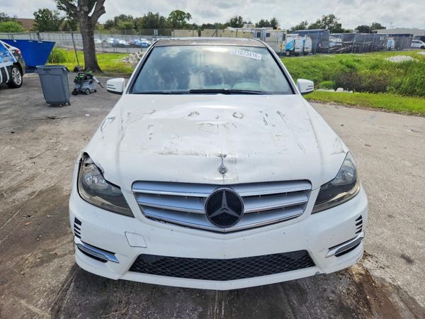 2013 MERCEDES-BENZ C C250 — DIRF