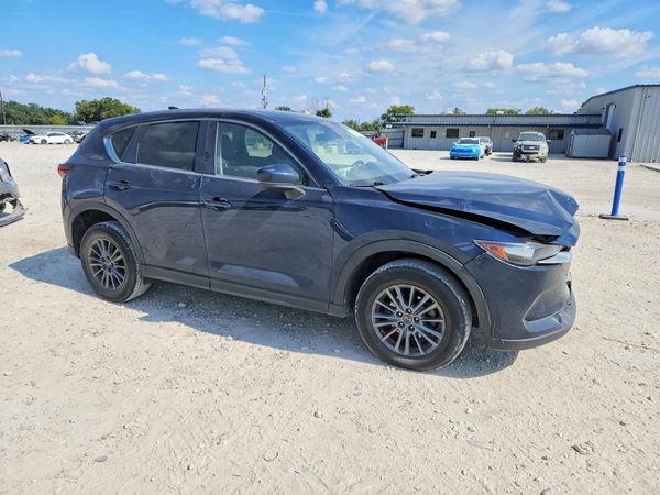 2020 MAZDA CX-5 Touring — Passenger 3/4