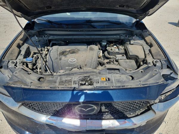 2020 MAZDA CX-5 Touring — Engine bay