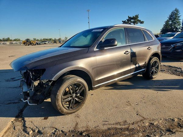 2014 AUDI Q5 — Front 3/4