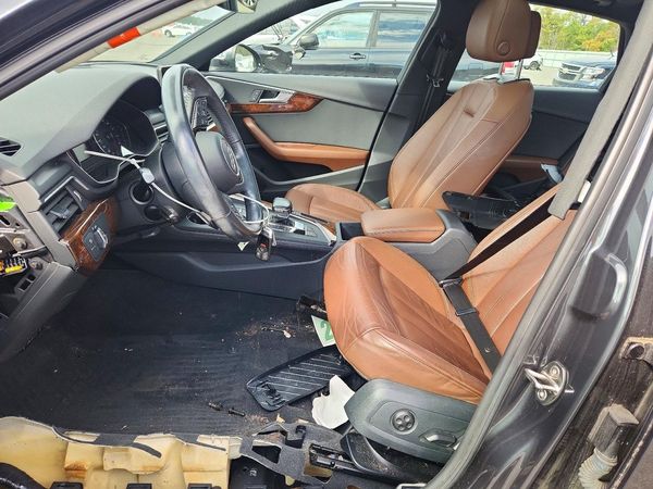 2019 AUDI A4 quattro Premium — DENT