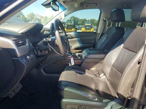 2018 CHEVROLET SUBURBAN LT — DENT
