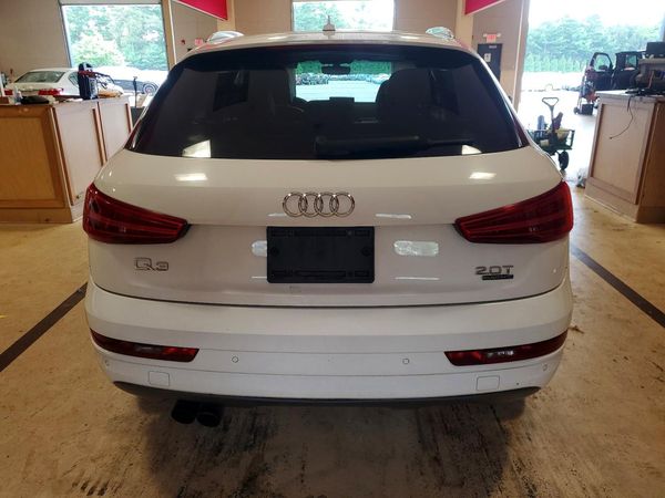 2016 AUDI Q3 quattro Premium Plus — DIRR