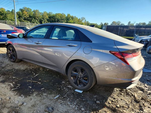 2022 HYUNDAI ELANTRA SEL w/ Convenience Pkg — DSRA