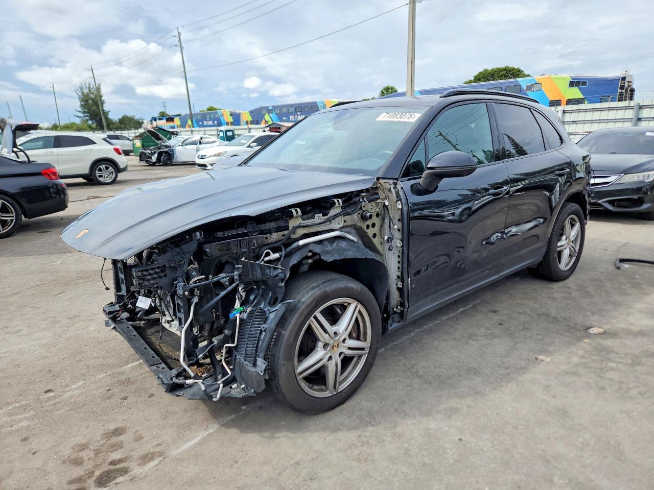 2023 PORSCHE CAYENNE — Front 3/4