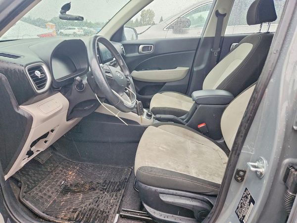 2023 HYUNDAI VENUE SEL, Limited — DENT