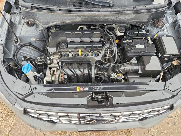 2023 HYUNDAI VENUE SEL, Limited — Engine bay