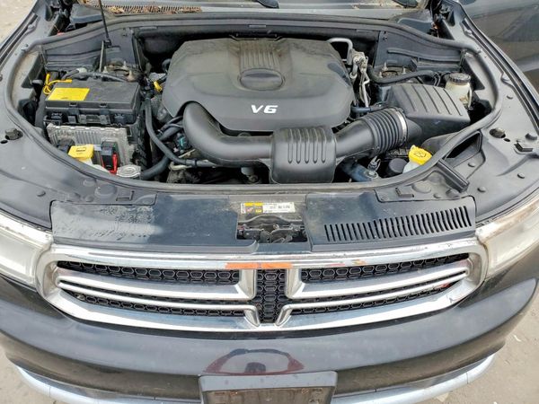 2014 DODGE DURANGO Limited — Engine bay