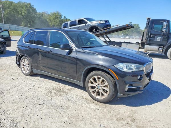2016 BMW X5 xDrive40e — Passenger 3/4