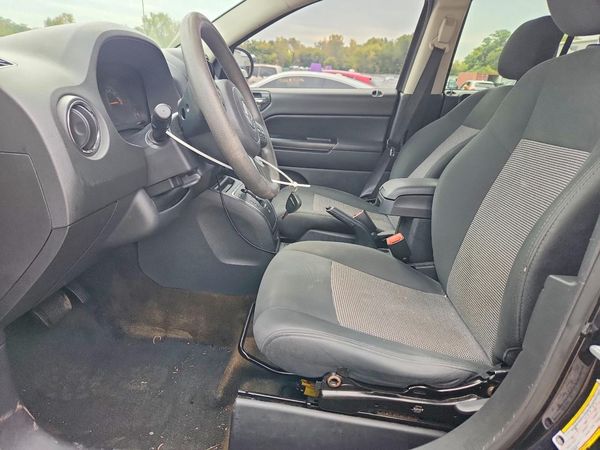 2014 JEEP COMPASS Sport — DENT