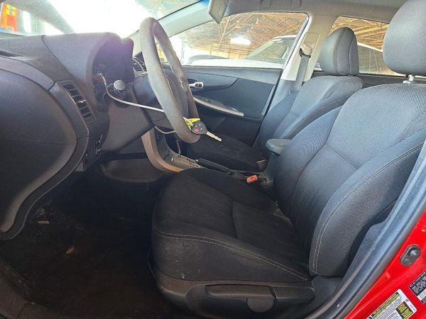 2013 TOYOTA COROLLA — DENT
