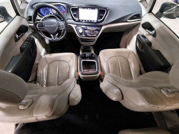 2021 CHRYSLER PACIFICA Touring L — CKPT