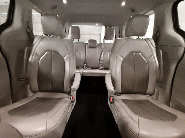 2021 CHRYSLER PACIFICA Touring L — SUVN