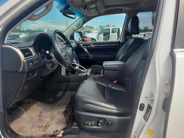 2016 LEXUS GX 460 — DENT