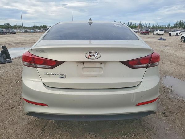 2017 HYUNDAI ELANTRA SE Base — DIRR