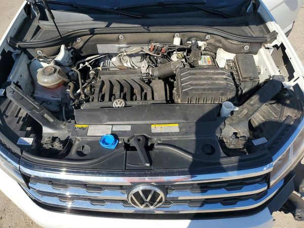 2021 VOLKSWAGEN ATLAS SE w/ Tech — Engine bay