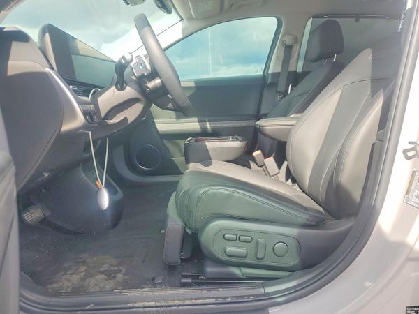 2025 HYUNDAI IONIQ Limited — DENT
