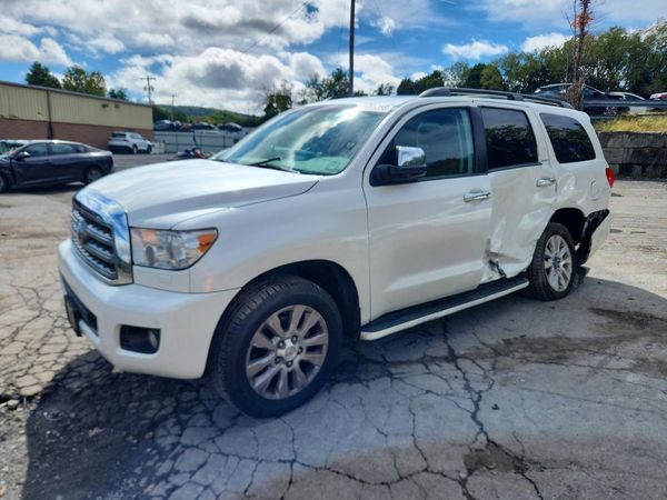 2012 TOYOTA SEQUOIA — Front 3/4