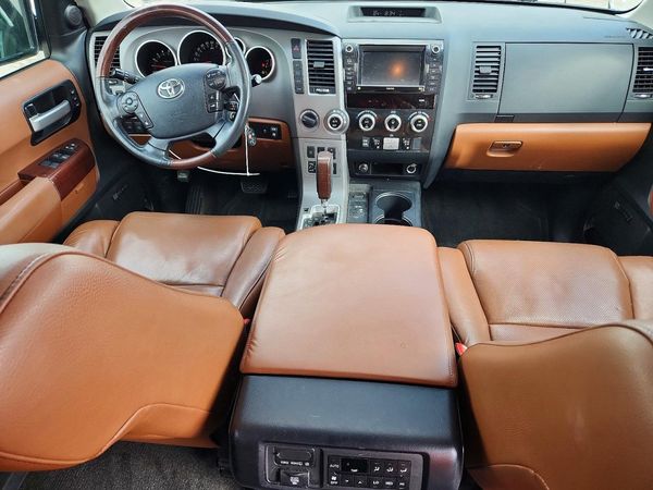2012 TOYOTA SEQUOIA — CKPT