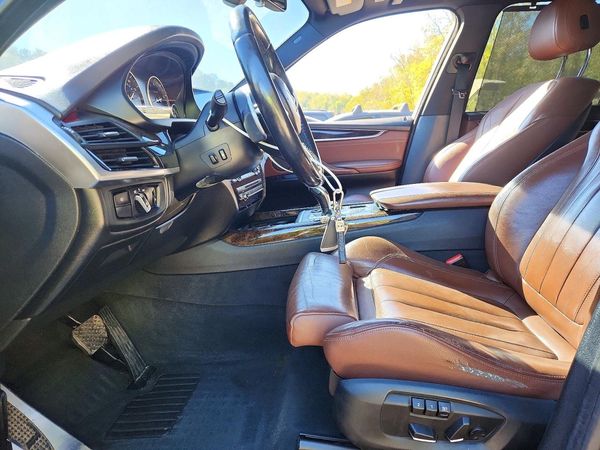 2015 BMW X5 xDrive35i — DENT