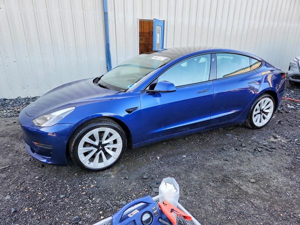 2022 TESLA MODEL 3 — Front 3/4