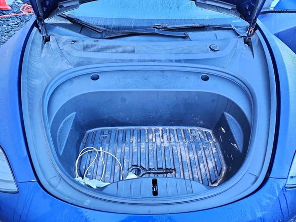 2022 TESLA MODEL 3 — Engine bay