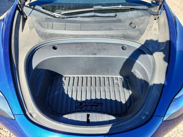 2022 TESLA MODEL 3 — Engine bay
