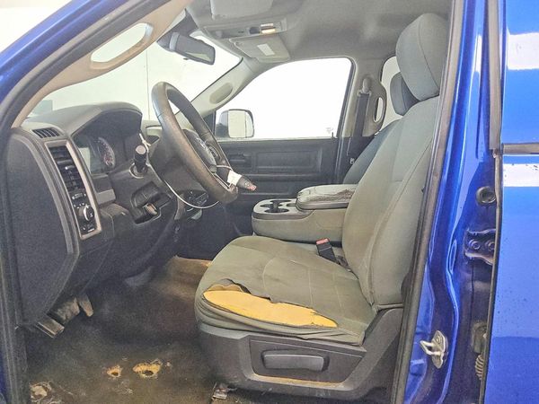 2015 RAM 1500 ST — DENT