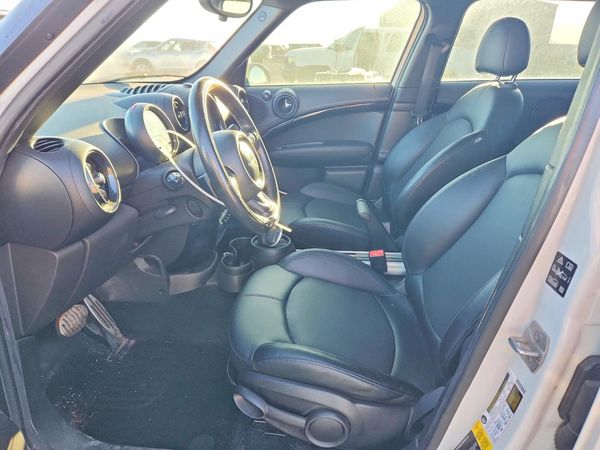 2015 MINI COOPER — DENT