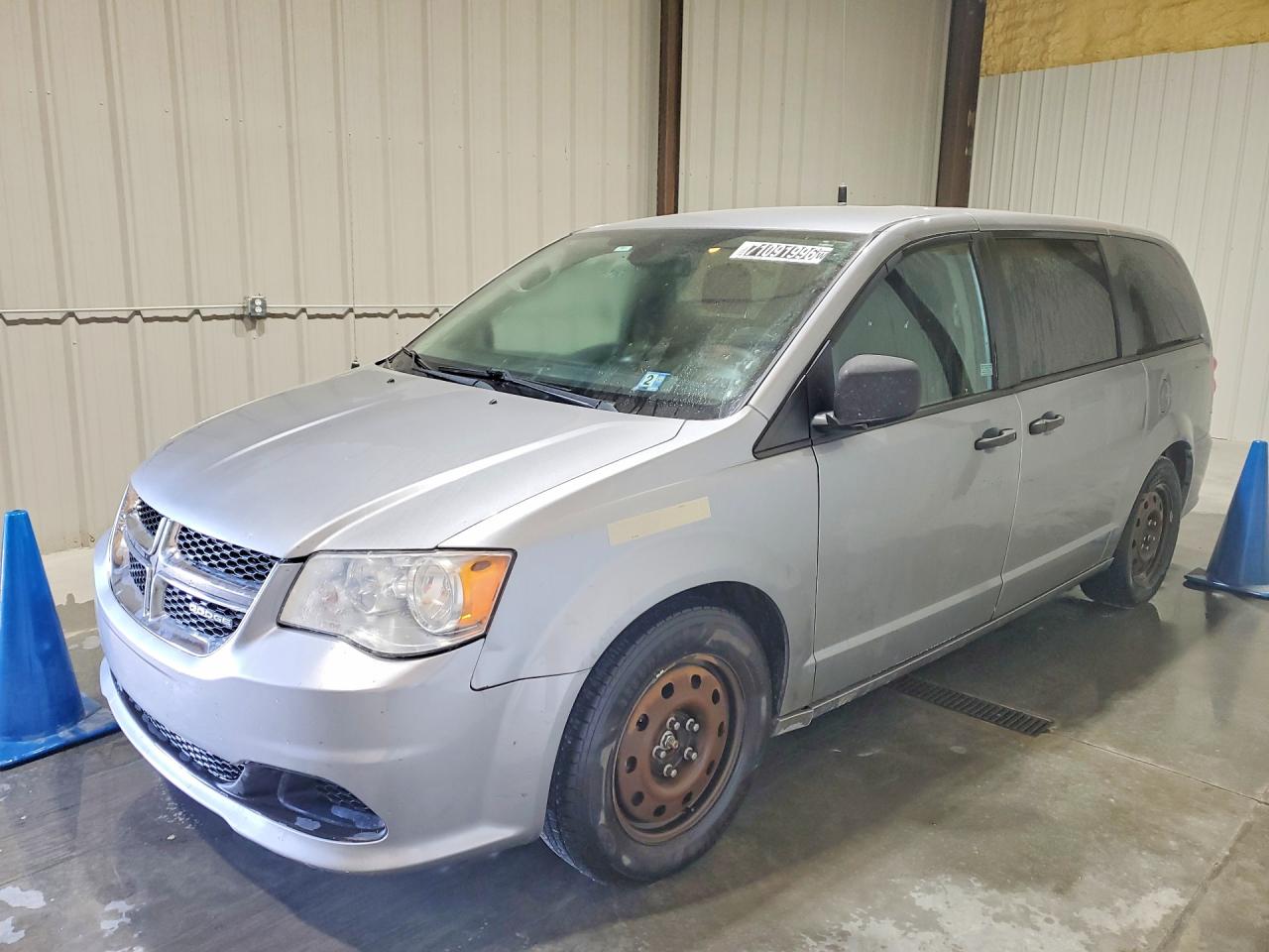2019 DODGE GRAND CARAVAN SE — Front 3/4