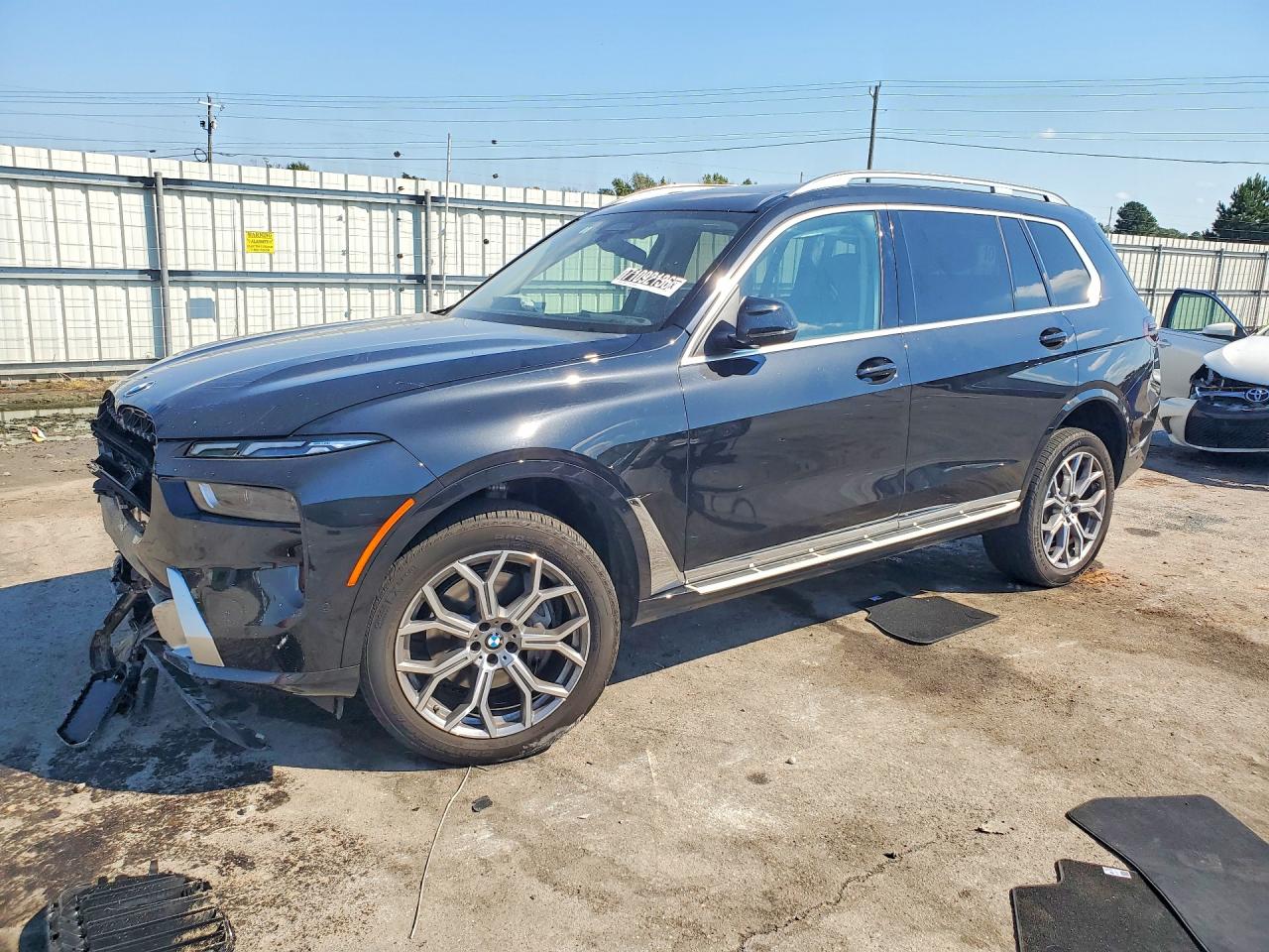 2027 BMW X7 xDrive40i — Front 3/4