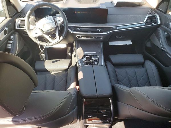 2027 BMW X7 xDrive40i — CKPT