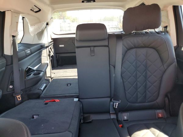 2027 BMW X7 xDrive40i — SUVN