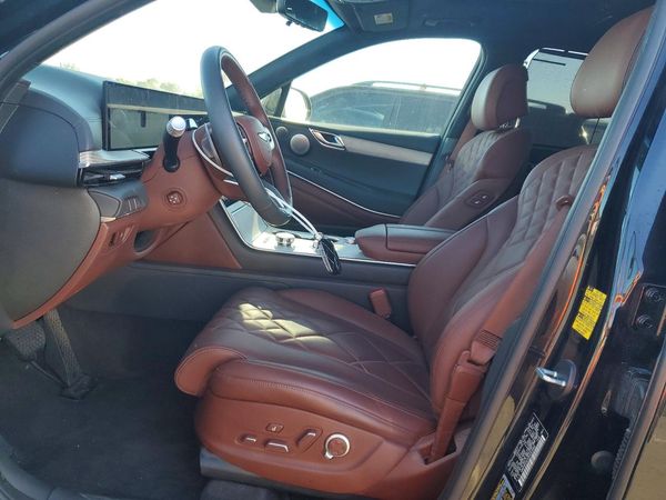 2025 GENESIS GV80 3.5T Prestige — DENT