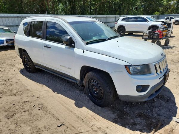 2015 JEEP COMPASS Sport — Passenger 3/4