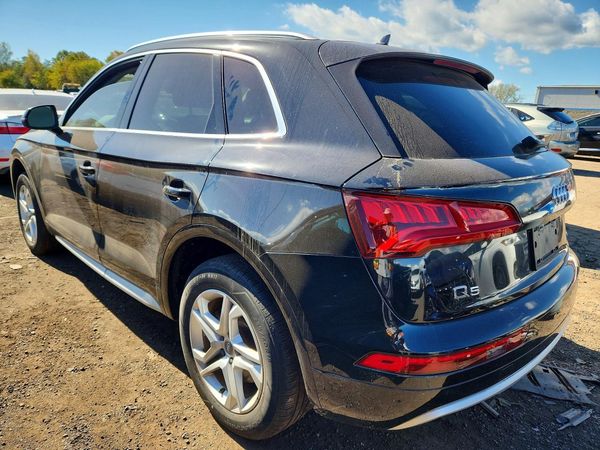 2019 AUDI Q5 quattro Premium — DSRA