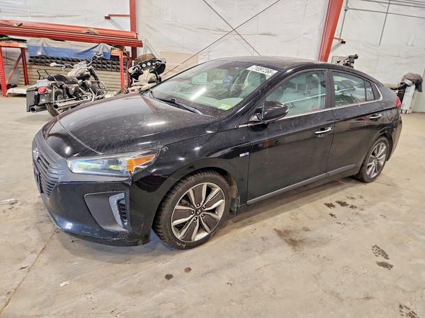 2018 HYUNDAI IONIQ Limited (HEV) — Front 3/4